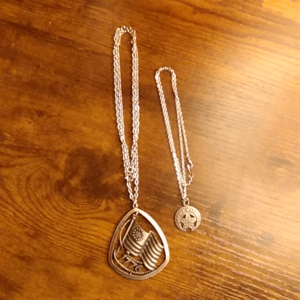 6/$20 Flag and Star Necklaces